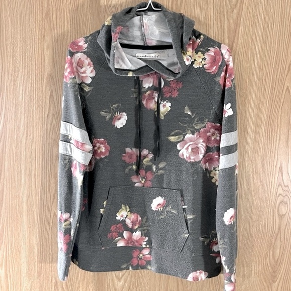Gray Floral Print Cotton Tee Pullover Hoodie Top - Picture 2 of 5